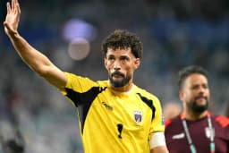 Goleiro Vozinha é proibido de usar apelido na camisa do Colo-Colo por regra no Chile