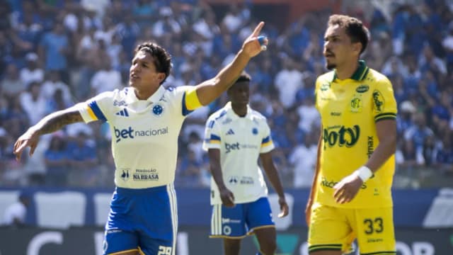 Cruzeiro: Romero avalia estreia de Zé Lucas após vitória no Brasileirão