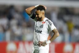 Neymar critica imprensa e alerta sobre saúde mental de jogadores