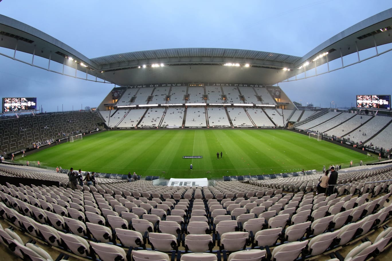 Torcida do Corinthians quer quitar a Neo Química Arena