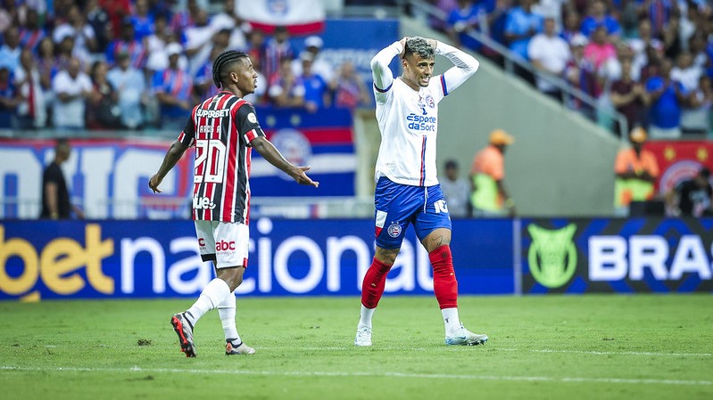 Elenco do Bahia foi vaiado durante a derrota para o São Paulo, na Fonte Nova