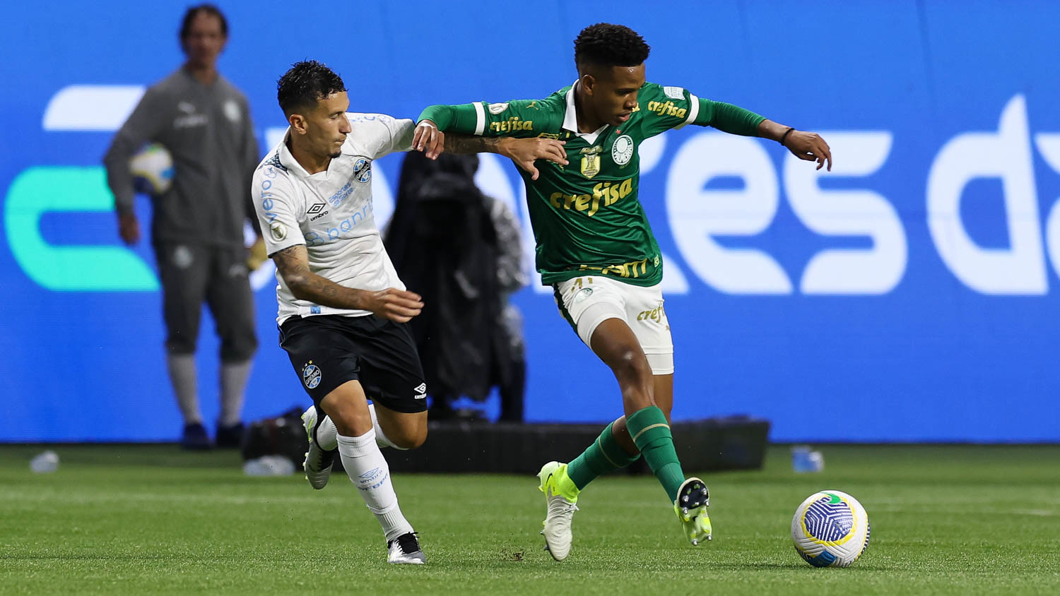 Estêvão marcou o gol da vitória do Palmeiras contra o Grêmio, no Allianz Parque