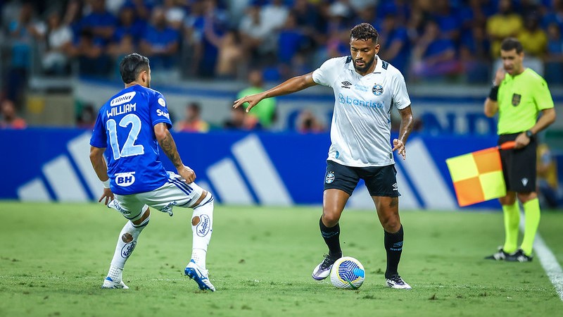 Cruzeiro e Grêmio ficaram em empate por 1 a 1 no Mineirão