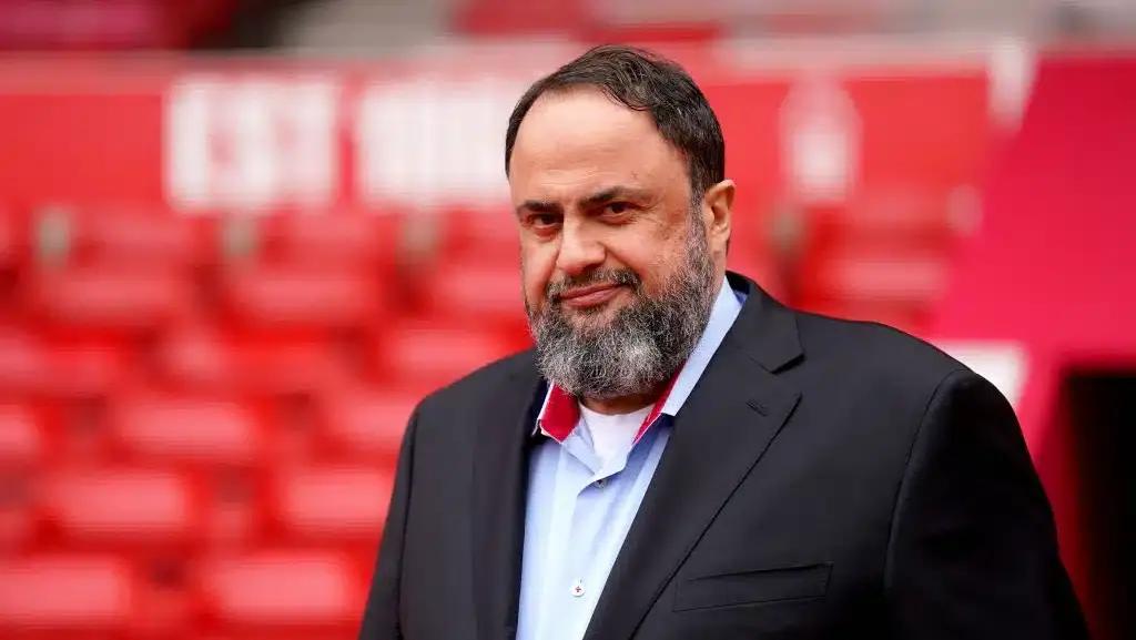 Bilionário grego, Evangelos Marinakis, é dono do Nott Forest, da Inglaterra