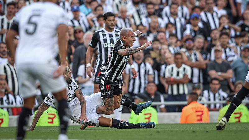 Atlético reclama de arbitragem na final da Libertadores