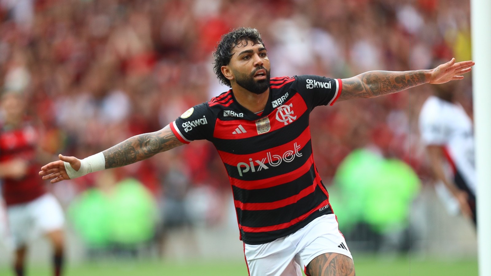 Gabigol marcou contra o Vitória em sua despedida do Flamengo