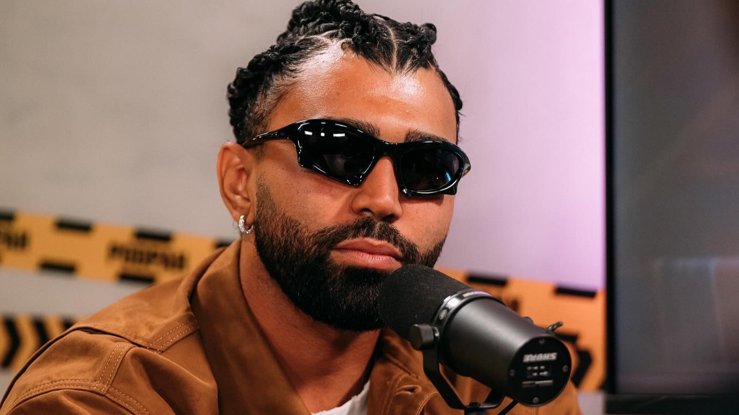 Gabigol comenta momento do Corinthians em entrevista ao Podpah