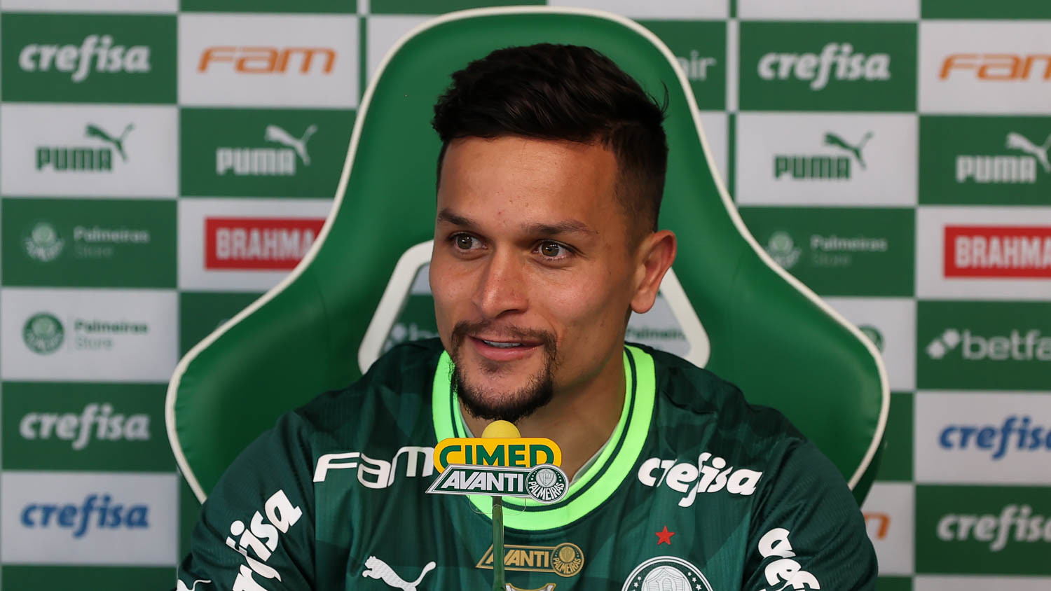 Artur deixou o Palmeiras em janeiro do ano passado para atuar no Zenit