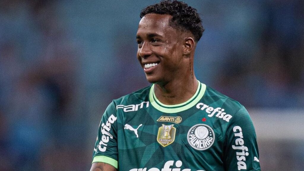 Kevin disputou menos de 3 partidas inteiras com Abel no Palmeiras