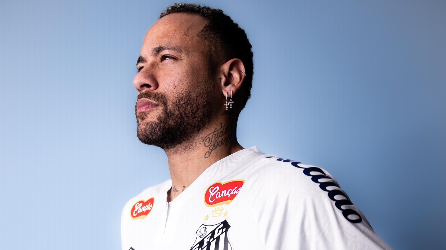 Neymar está de volta ao Santos Futebol Clube