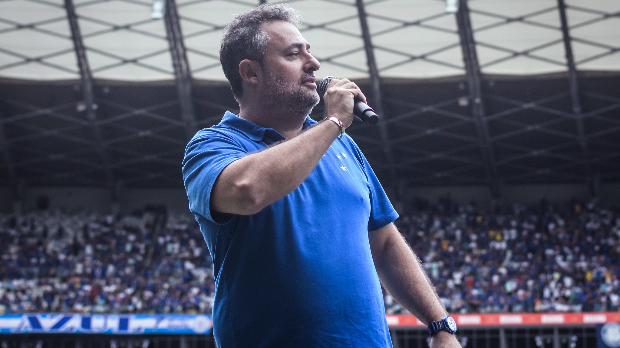 Alexandre Mattos oferece estrela do Cruzeiro para ter atacante do Flamengo