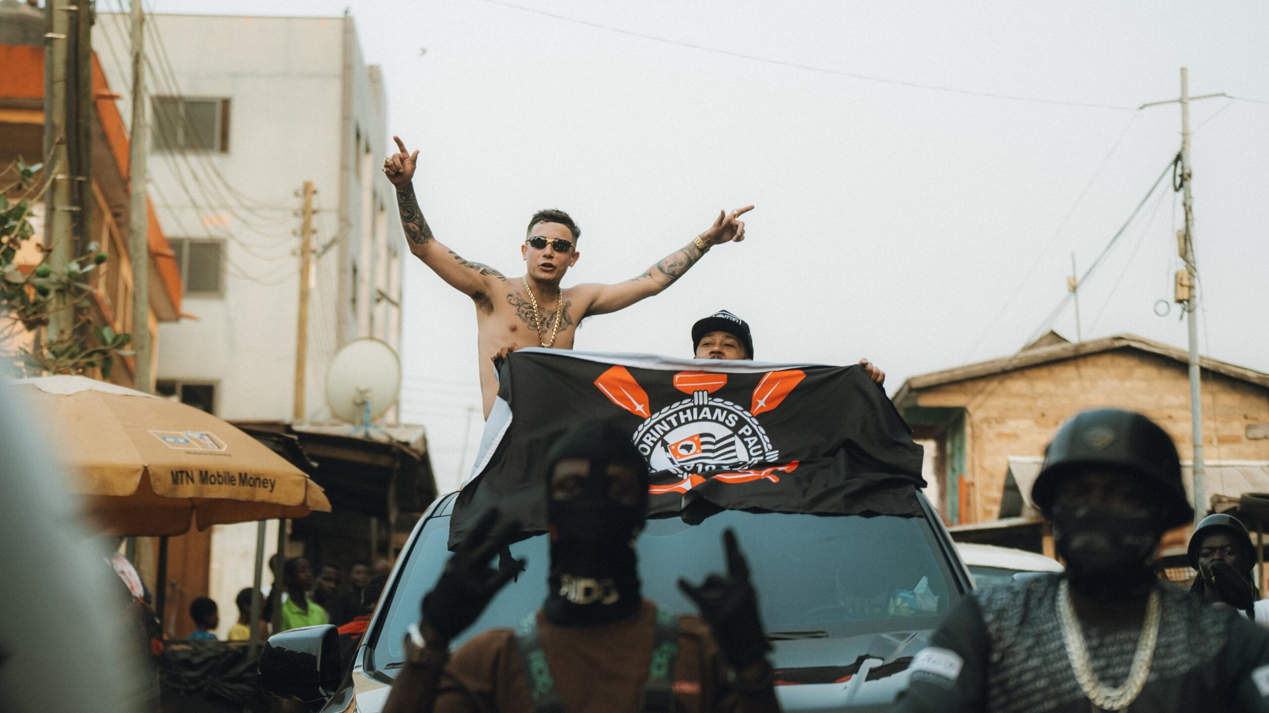 Música de Memphis e MC Hariel aparece em post de zagueiro que quer jogar no Corinthians