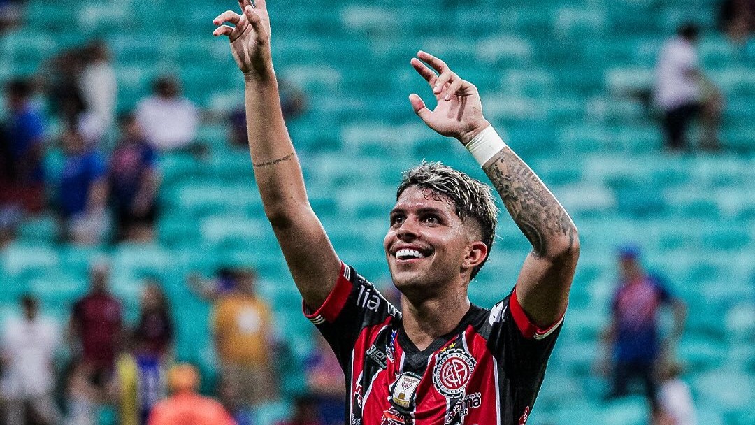 Destaque do Baianão e ex-Flamengo assina com clube da Série A