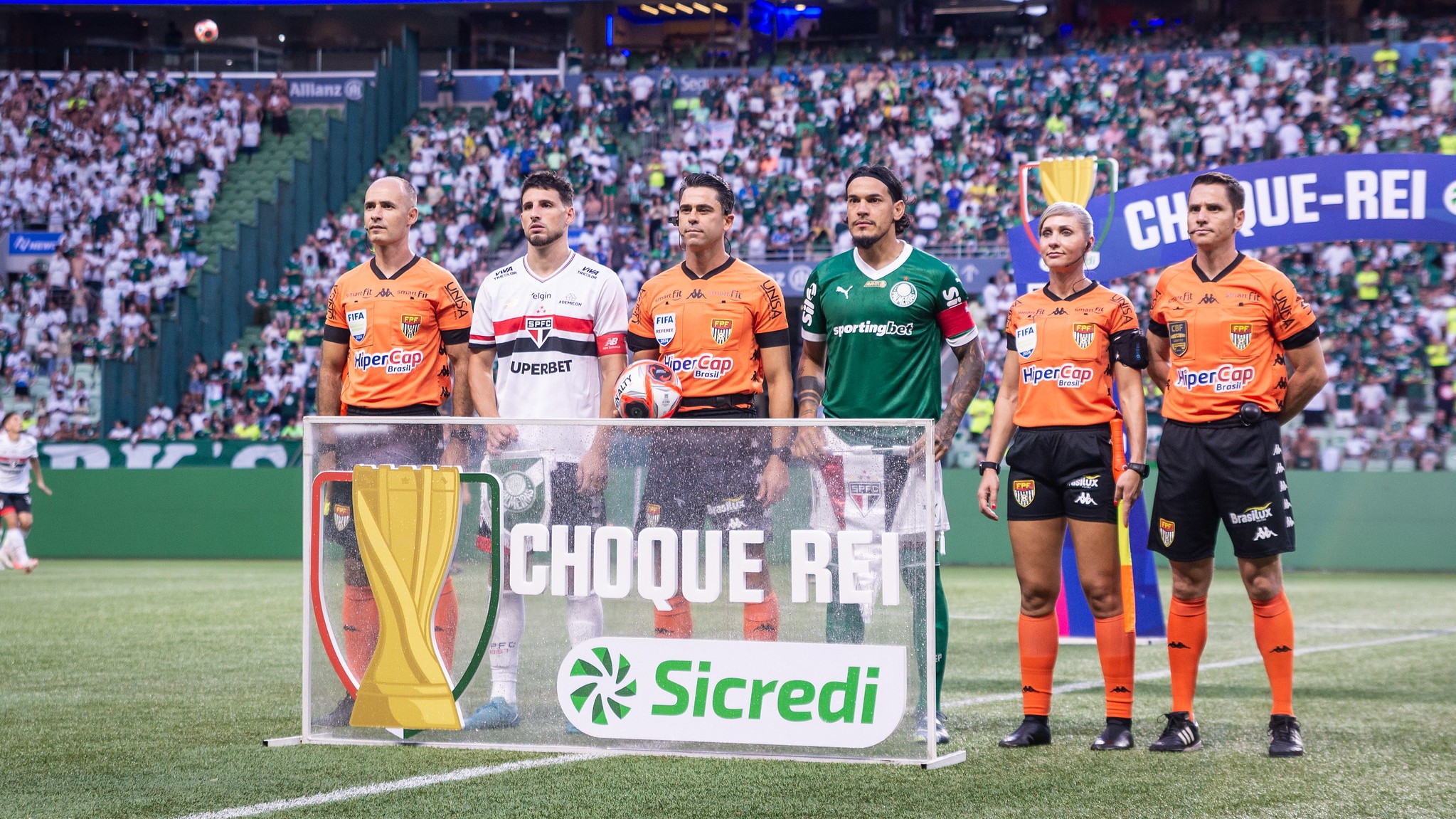 Árbitro coleciona empates apitando jogos entre Palmeiras e São Paulo