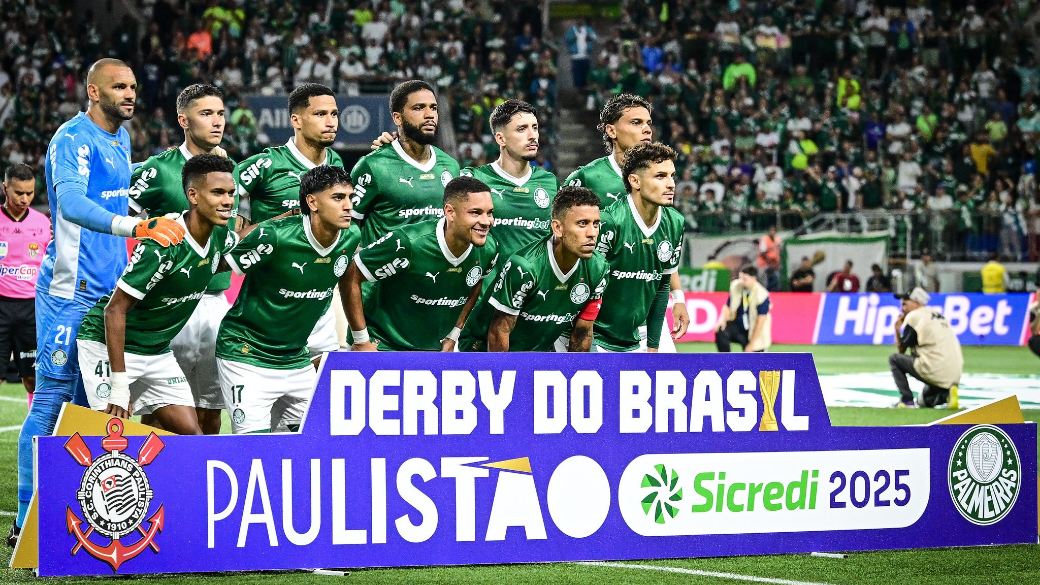 Palmeiras perde metade do time titular por convocações