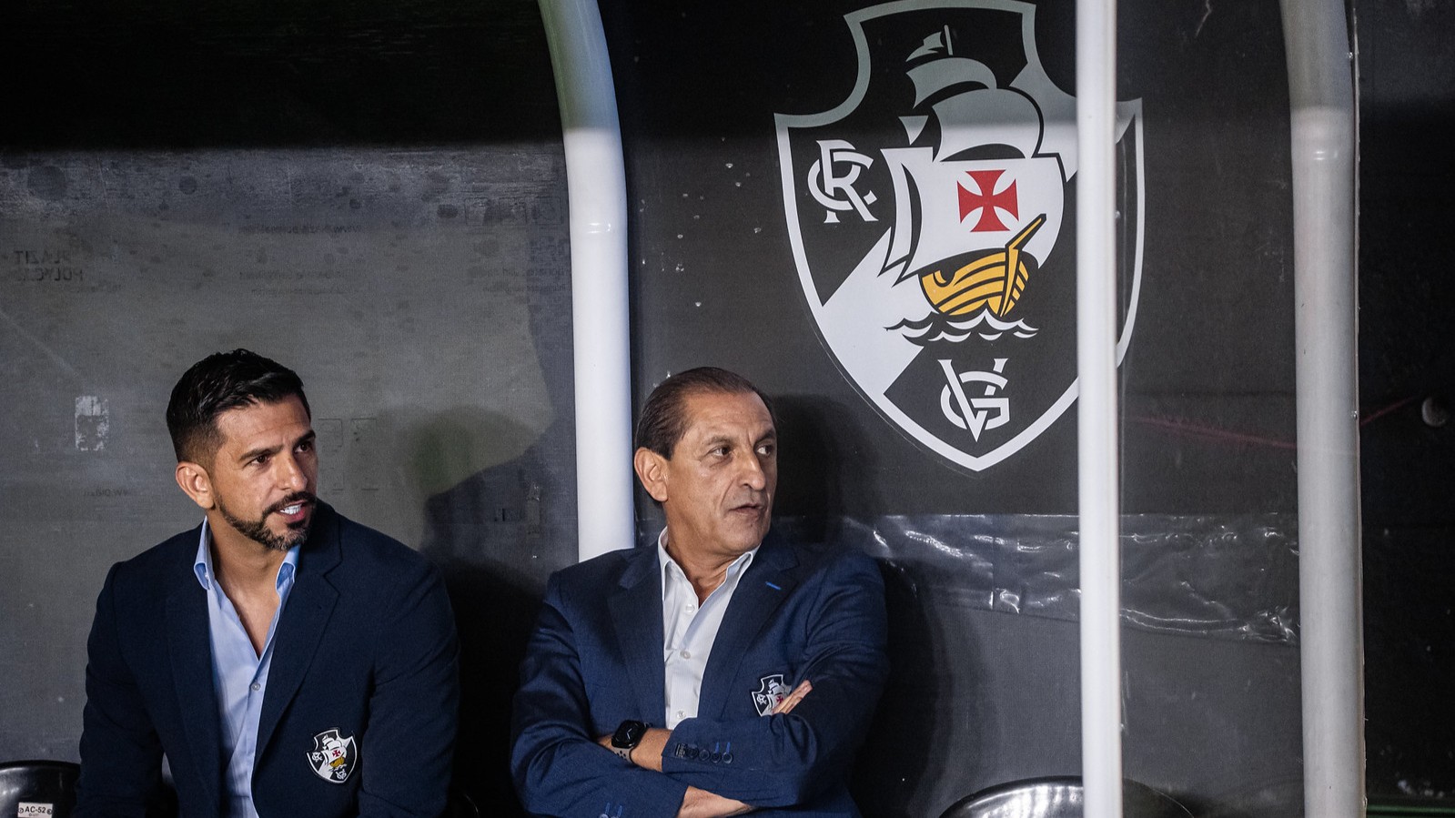 Ramón e Emiliano Díaz querem valores da multa de sua demissão no Vasco