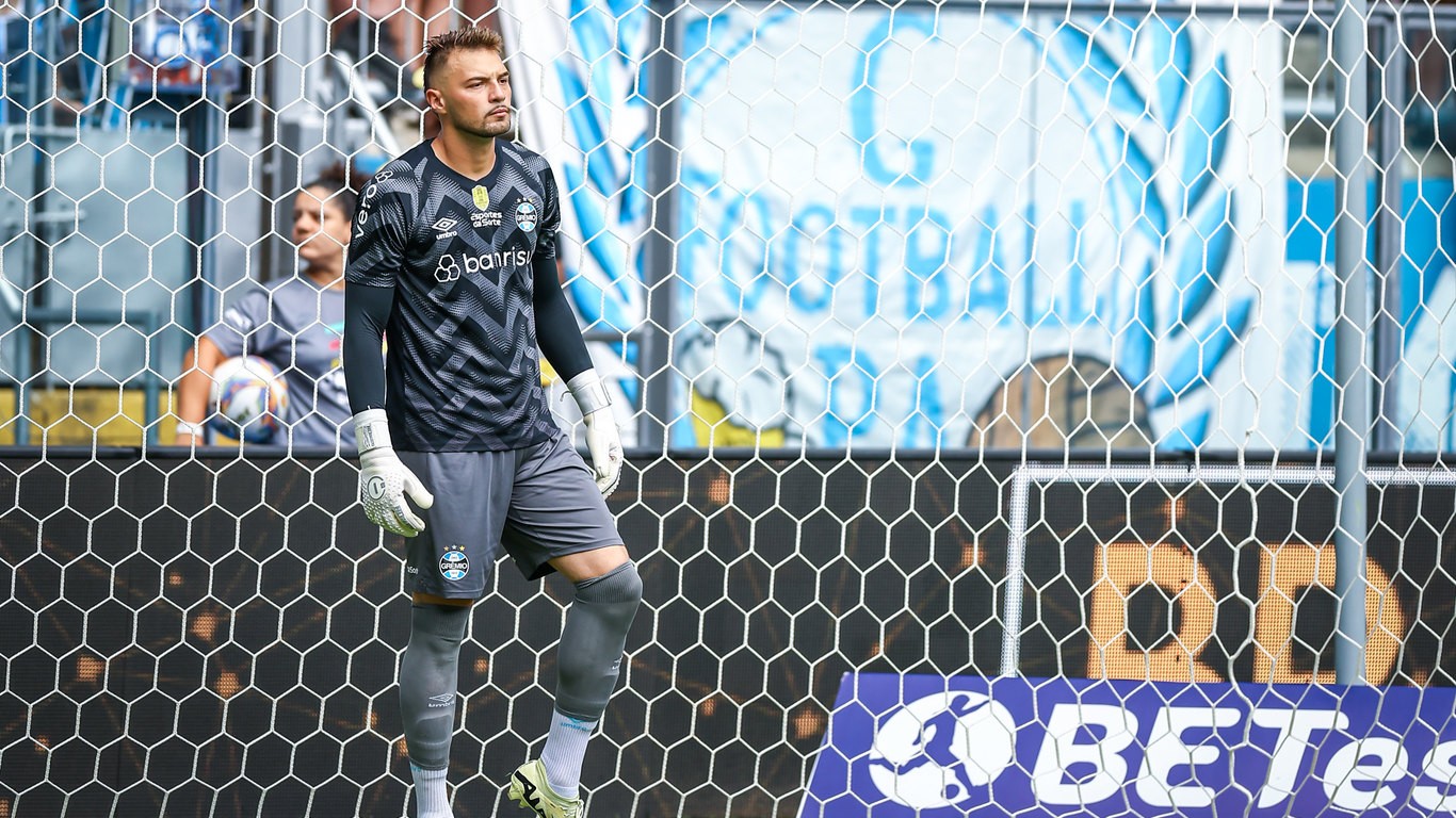 Gabriel Grando pode trocar o Grêmio pelo Palmeiras no meio da temporada