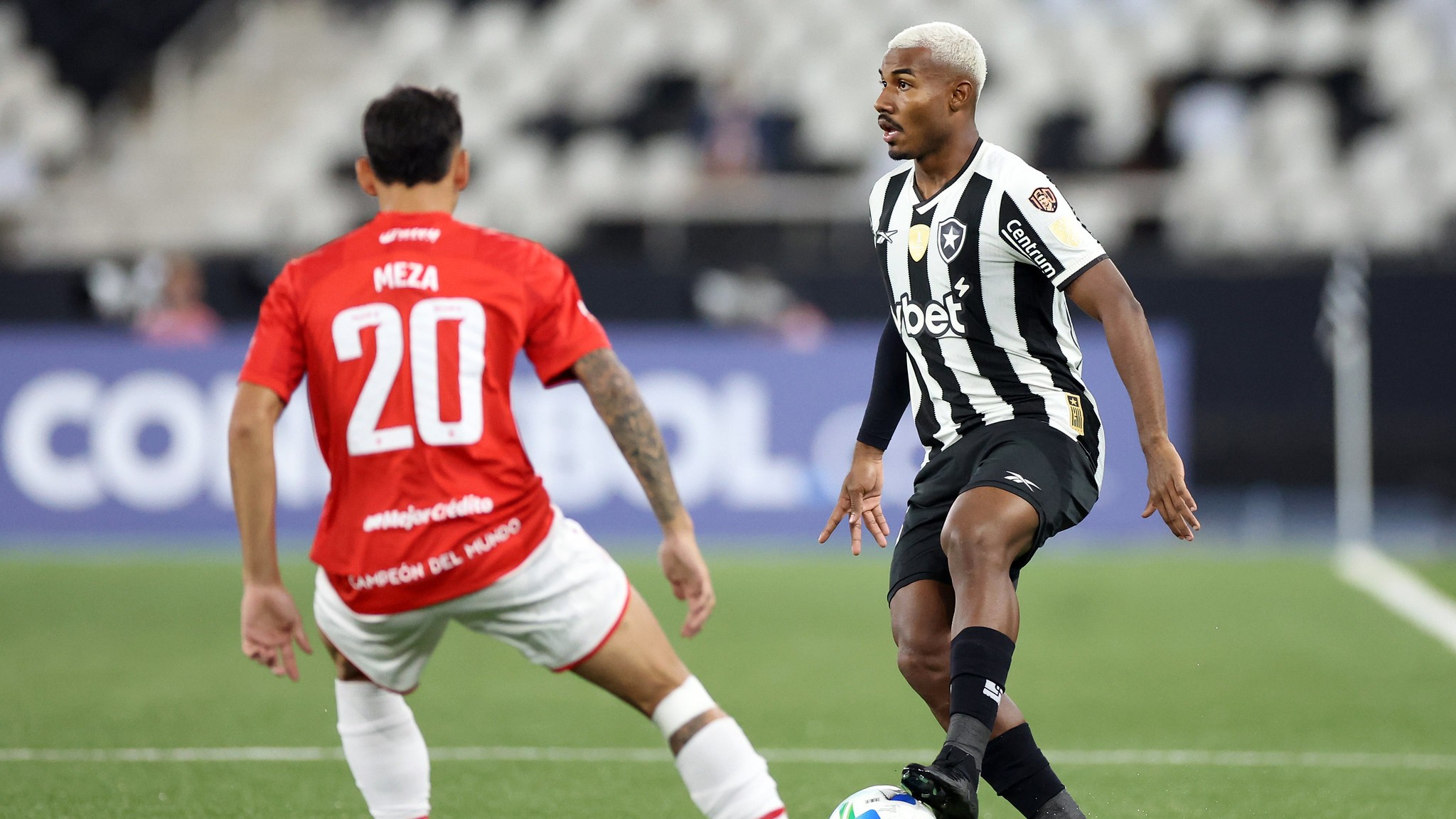 Cuiabano recebe investidas do Brighton, mas Botafogo recusa