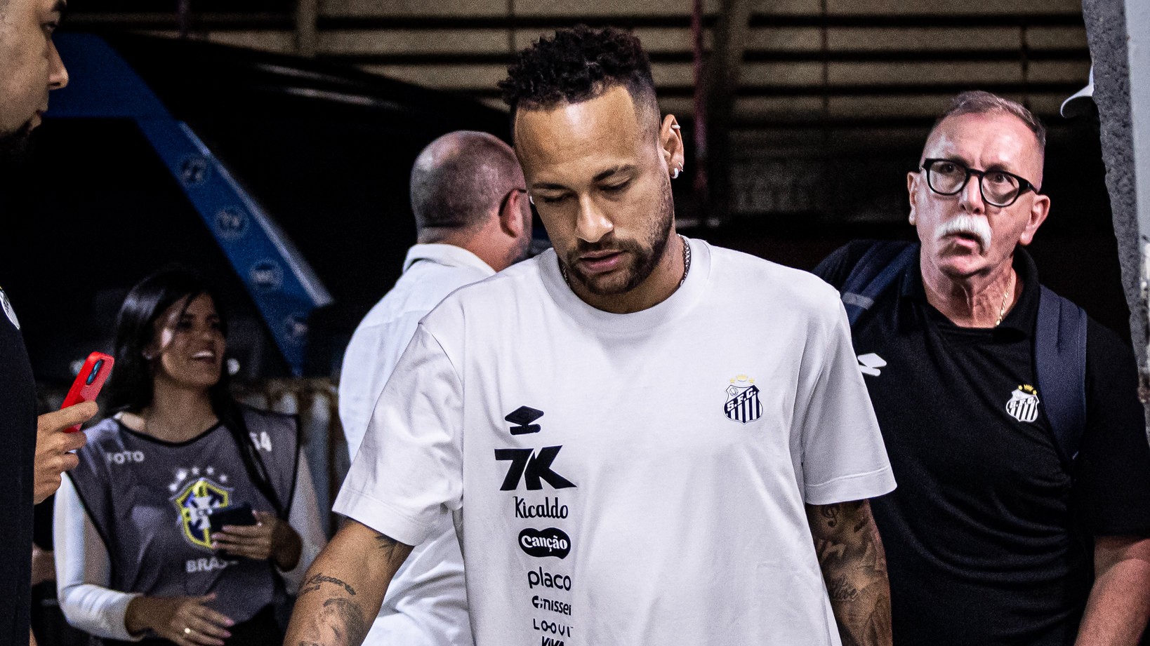 Após eliminação na Copa do Brasil, Neymar não garante permanência no Santos