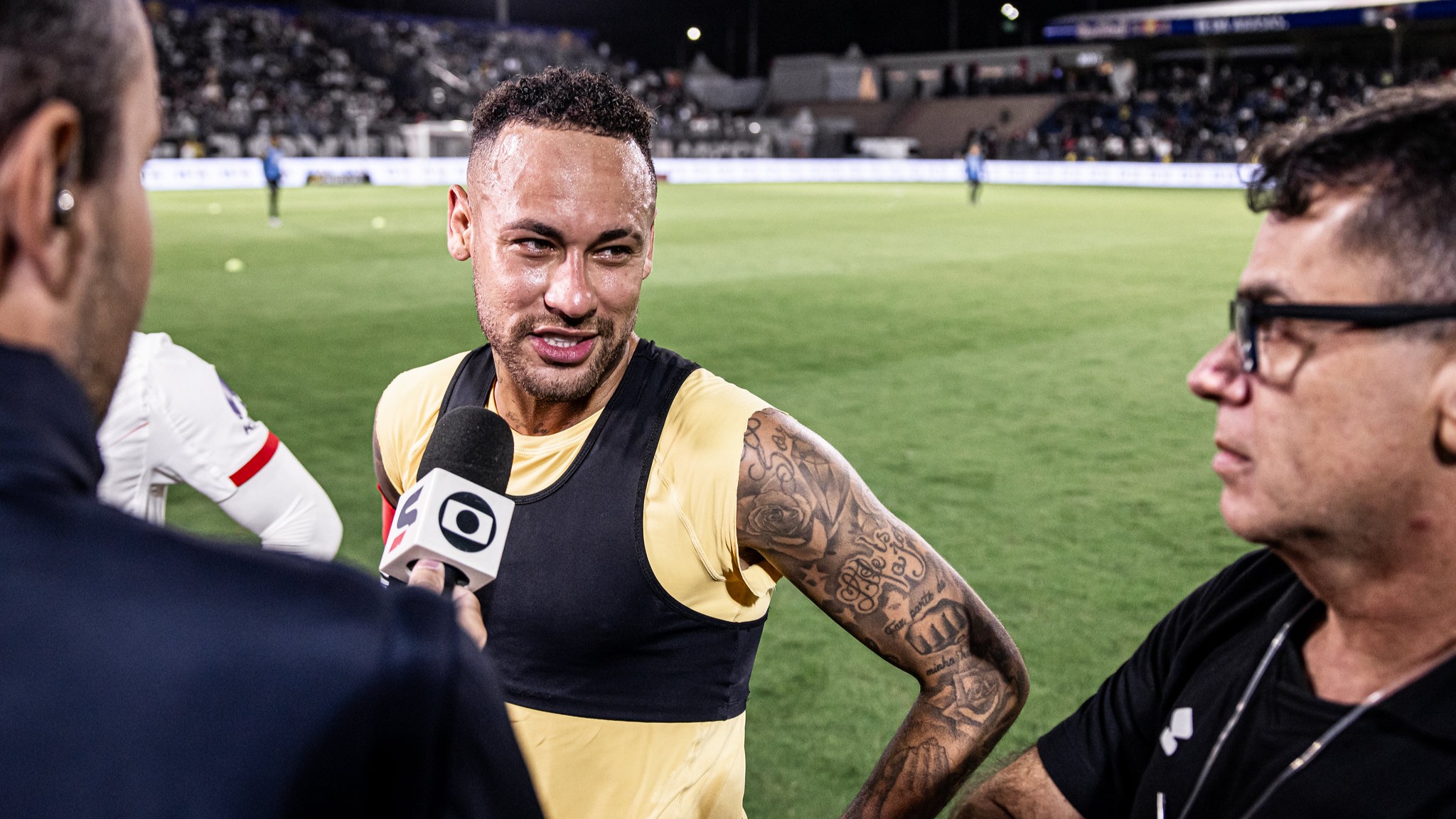 Neymar crava data para negociar renovação com o Santos