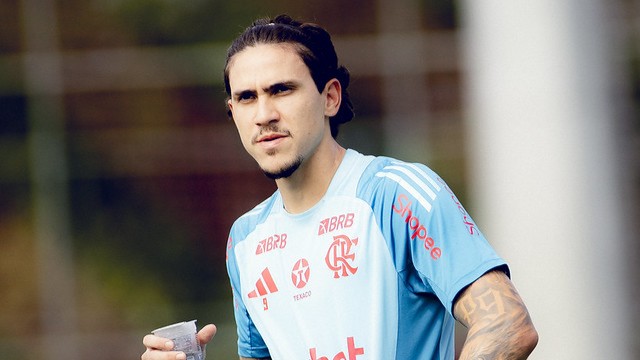 Pedro retornou recentemente de lesão e já é um dos destaques do time de Filipe Luís.