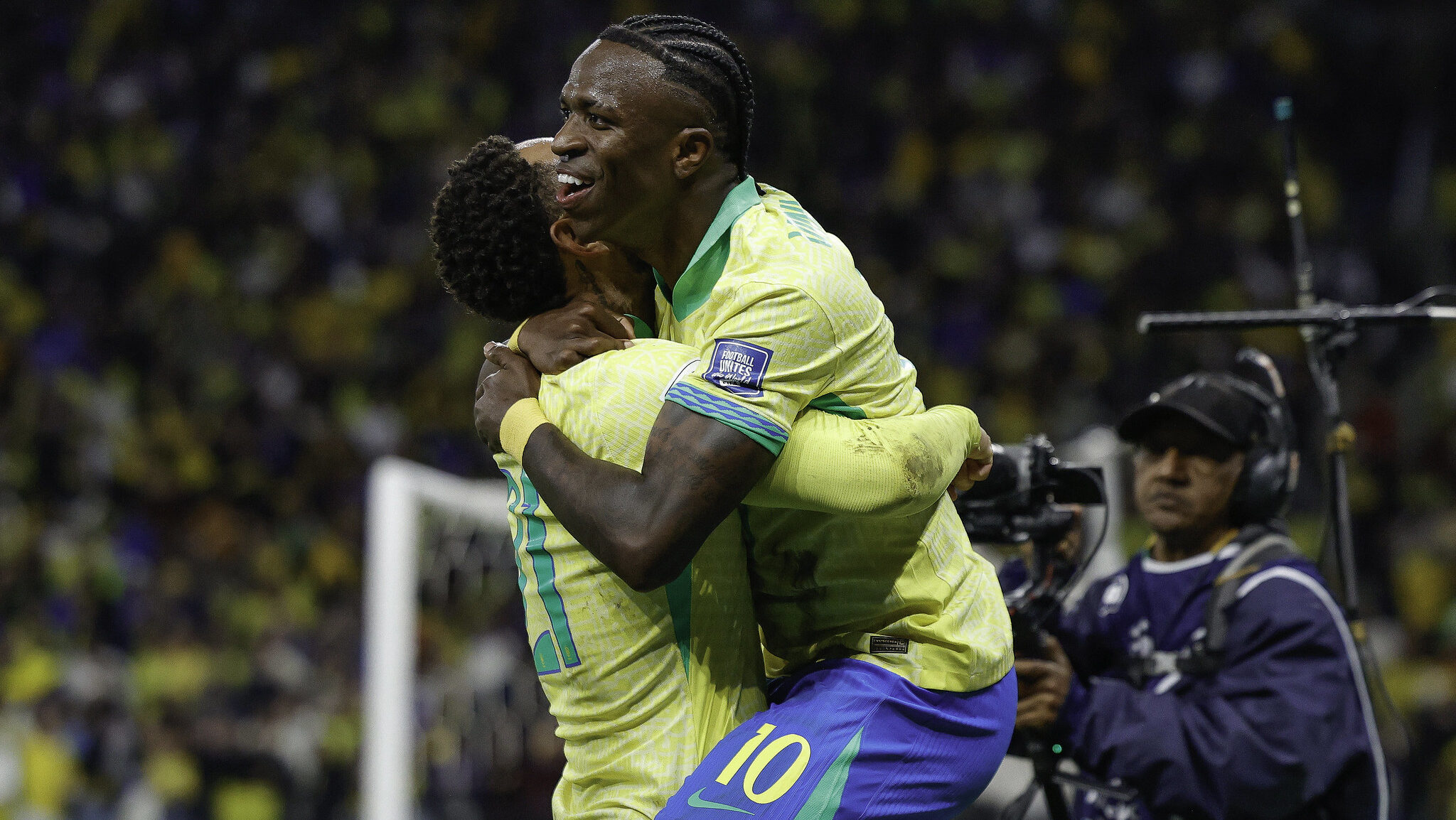 Gol de Vini Jr garante a Seleção Brasileira na Copa do Mundo