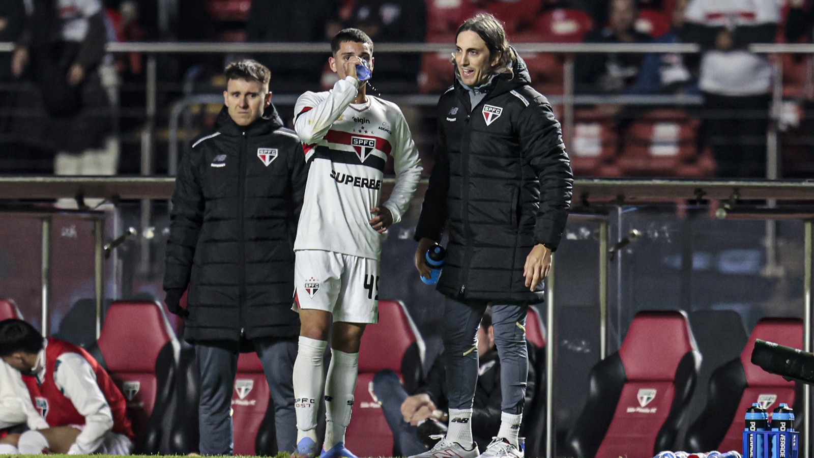 Pressão sobre Zubeldía cresce no São Paulo após derrota para o Vasco