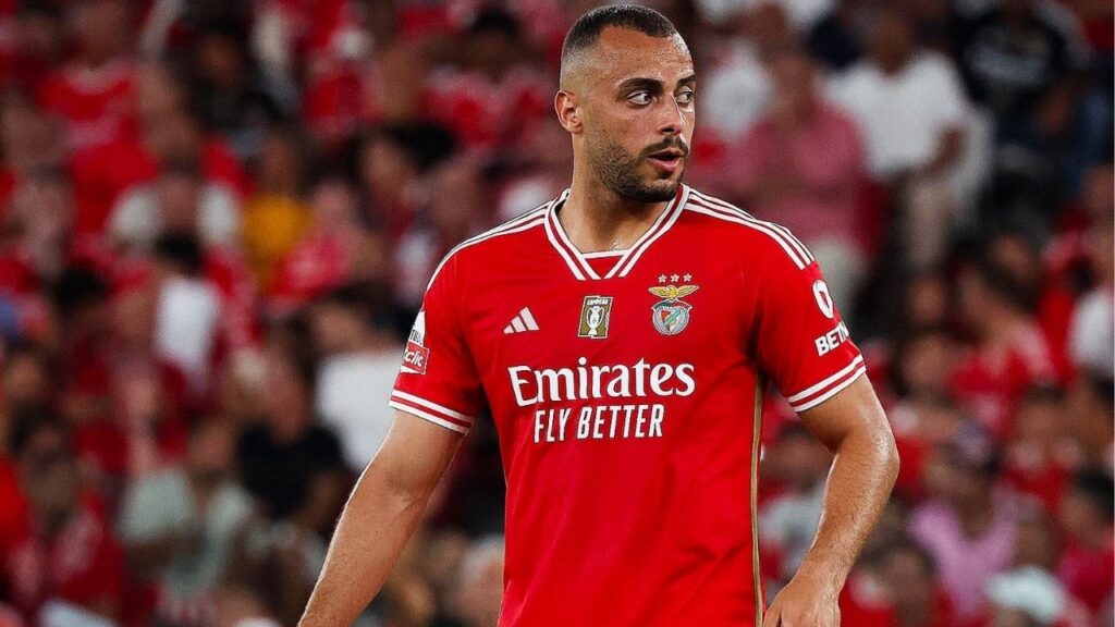 Arthur Cabral chega para substituir Igor Jesus (Foto: Divulgação/Benfica)