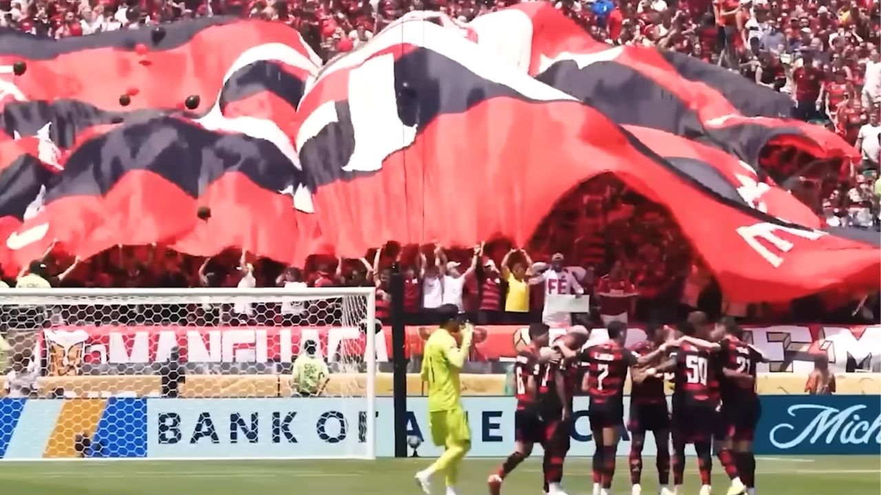 Torcida do Flamengo tem chamado a atenção da Fifa na Copa do Mundo de Clubes (Foto: Reprodução/Cazé TV)